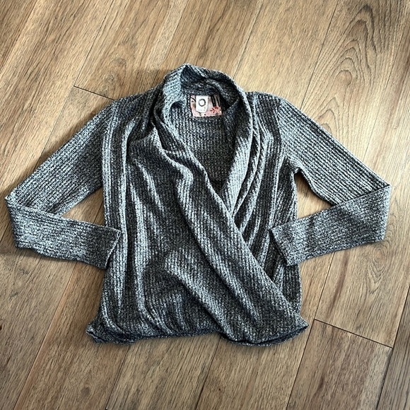 ANTHROPOLOGIE | Akemi + Kin woodruff sweater, gray open front sweater, size XS - Picture 2 of 4